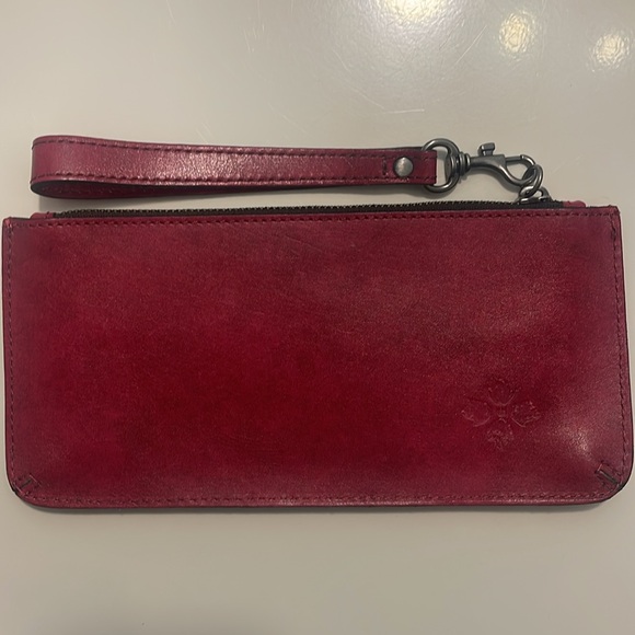 Patricia Nash St Croce Tooled Leather wristlet -excellent pre loved condition - Picture 2 of 3